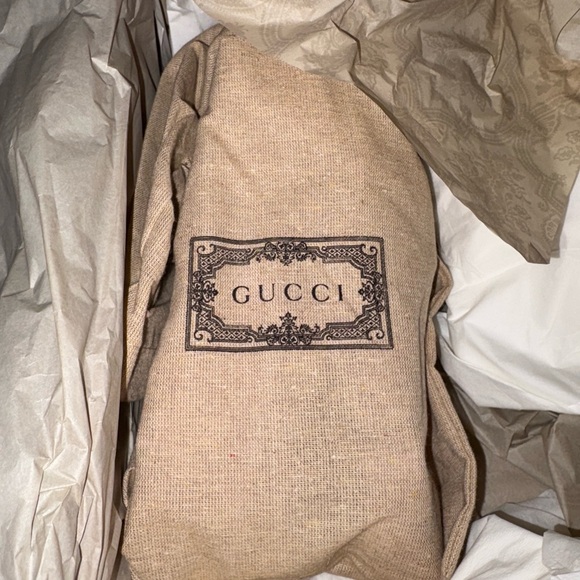 Gucci Women's Light Pink Sandals - Picture 5 of 5